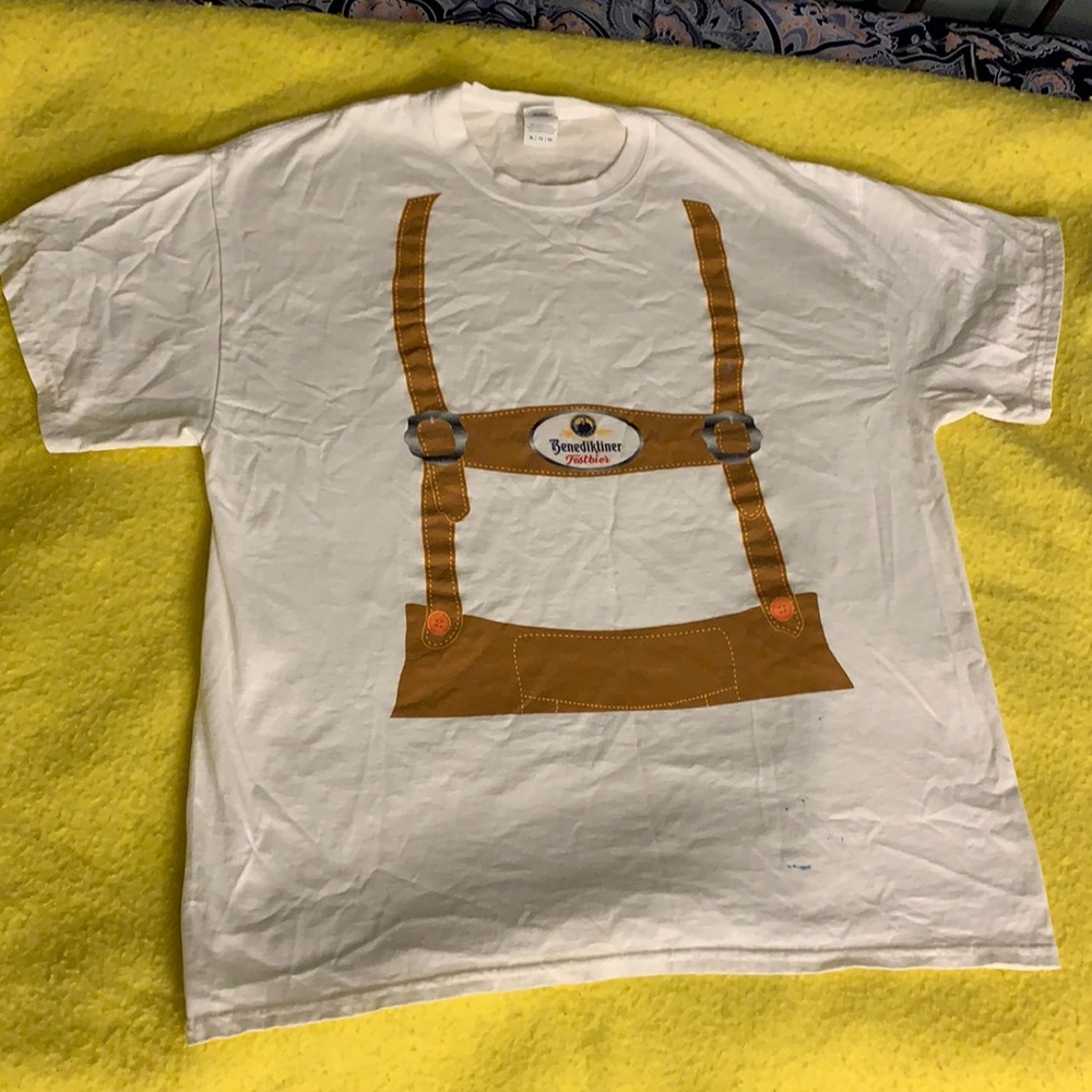 Benediktiner Festbier Lederhosen Tee Shirt - Men’s XL - Used